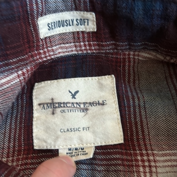 Men’s American Eagle Outfitters Button-Down Plaid Shirt - Picture 3 of 6